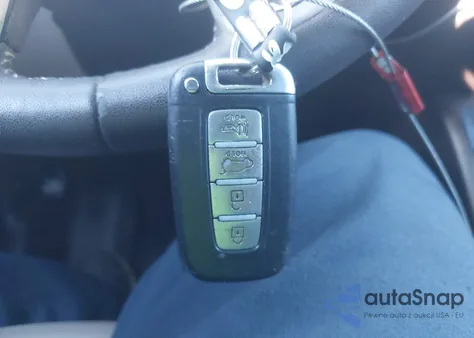 2013 Hyundai Tucson Limited z USA, uszkodzony, nr VIN KM8JU3AC2DU638473